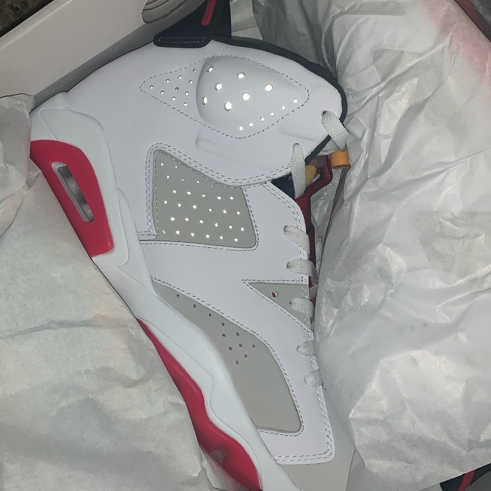 Jordan 6s - Picture 4 of 6